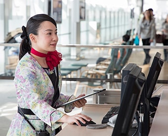 Handling of arriving passengers