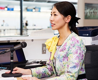 Handling of announcements inside the airport